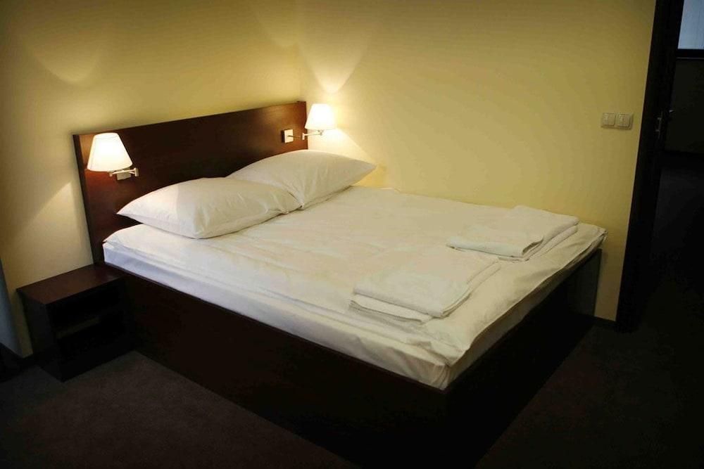 كراكوفيا Atlantic Aparthotel المظهر الخارجي الصورة